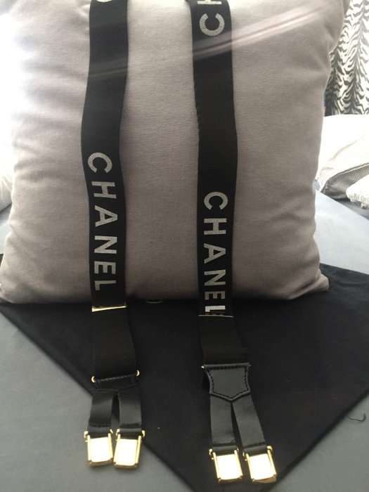 Chanel suspensórios
