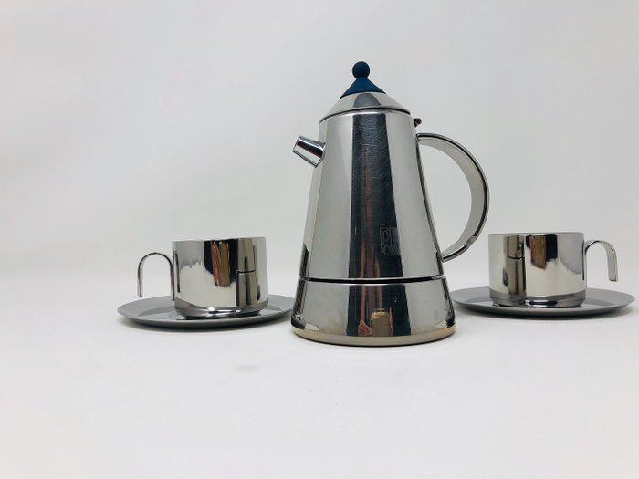 GB  - 咖啡机和两个热咖啡杯 - 塑料, 钢材（不锈钢）