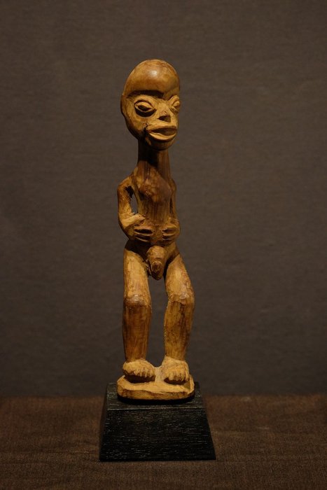 Sculpture - Wood - Nkishi Nsapo Nsapo-Collected 1928 - Nsapo - Congo DRC 