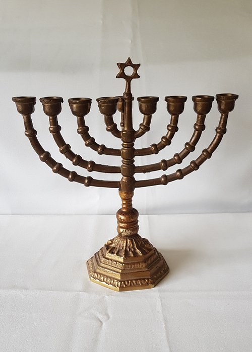 Jüdischer Menorah Kerzenhalter mit 9 Armen (1) - Bronzeguss