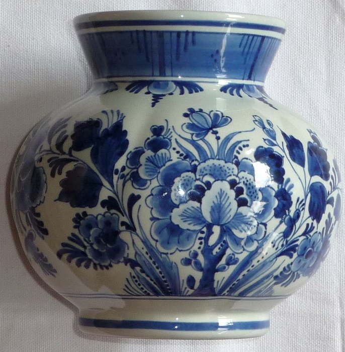 M.H. van Aalst - De Porceleyne Fles, Delft - Vase - Ceramic