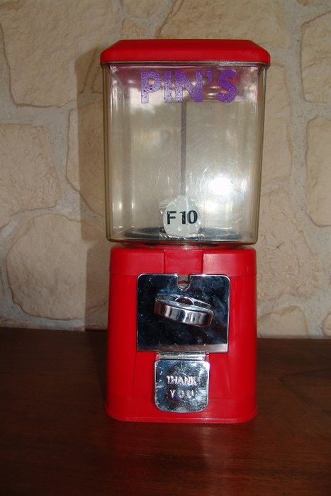 brabo - peanut or candy dispenser (1) - Plastic