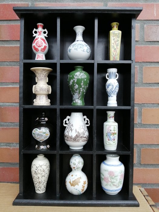 12 miniatűr váza - Franklin Mint (12) - Porcelán - Japán - 21. század második fele