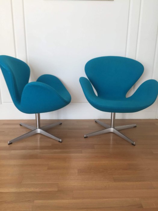 Arne Jacobsen - Fritz Hansen - Armchair (2) - Swan Chair
