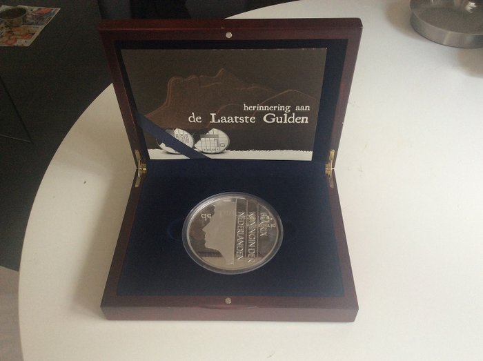 Die Niederlande - 1  Gulden 2001 - Herinnering aan de laatste Gulden - 1 kilo in cassette - Silber
