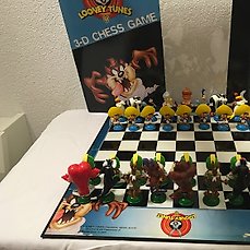 Looney Tunes Chess Schach Game New Warner Bros 3d Pawns hand painted SCACCHIERA 