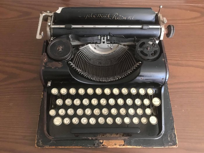 Diplomat - skrivemaskin