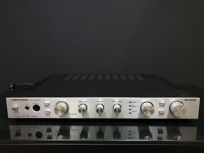 Grundig - SV-2000 - Amplifier