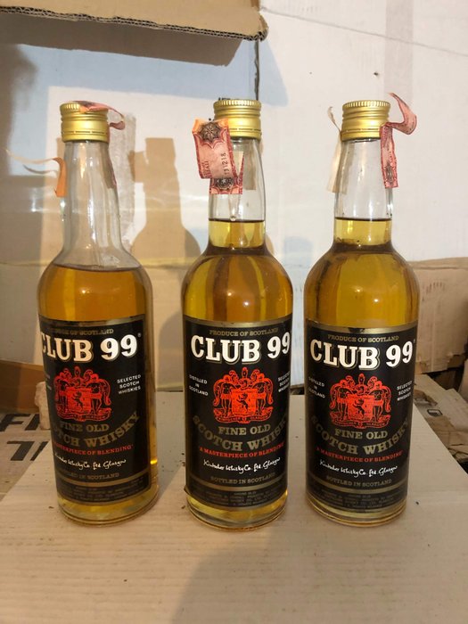 Club 99 - Fine old scotch whisky - b. 1970er Jahre - 75 cl - 3 flaschen