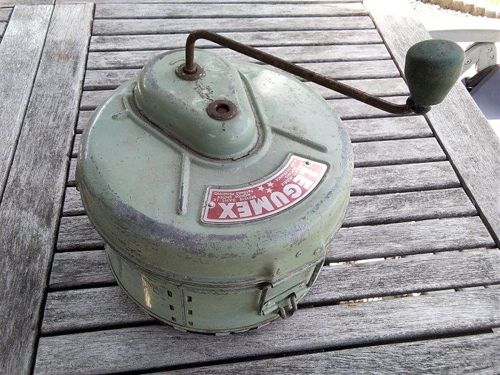 Vintage e curiosidade Legumex máquina para descascar as batatas. - Ferro (fundido / forjado)