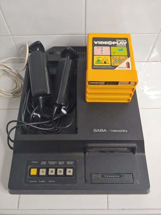1 Saba Videoplay Fairchild  - Console met Games (4) - Zonder originele verpakking
