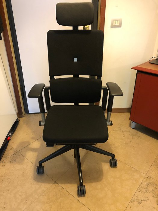 steelcase - Office chair (2) - Gesture With Headres Black edition