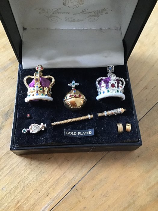 N en S Findeisen - Miniatur Kronjuwelen England plus lose Krone (Box) - Vergoldeten