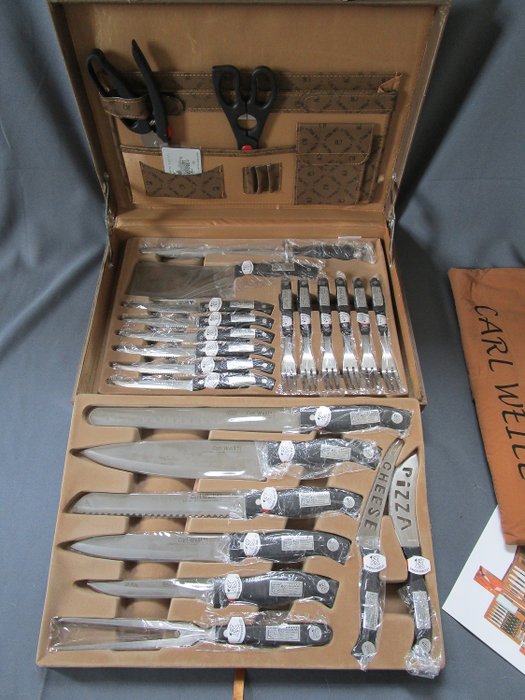 Carl Weill - Deutschland - Qualitäts Messerset ( 24 Teile ) & Koffer  - handgearbeitet - Stahl (rostfrei), alle Teile noch original verpackt - Neupreis 825 €