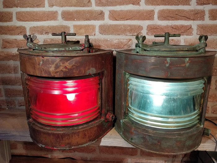Schiffslampe, Backbord- und Steuerbordlampe (2) - Kupfer, Messing - Mitte des 20. Jahrhunderts
