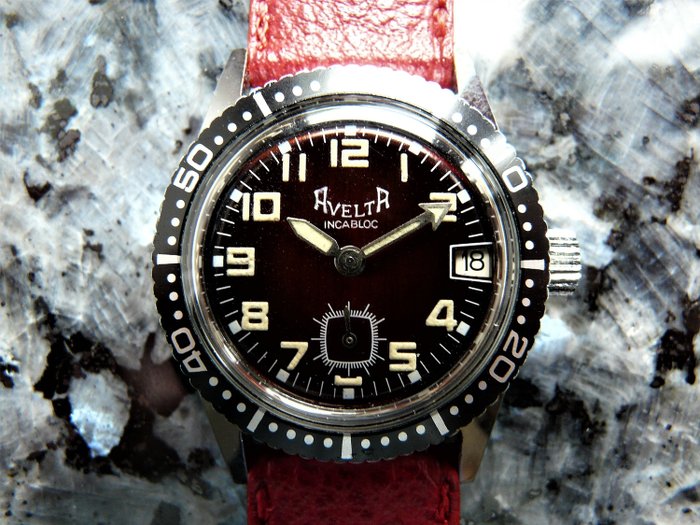 A V E L T A  - Diver's Watch - Men - Circa 1969