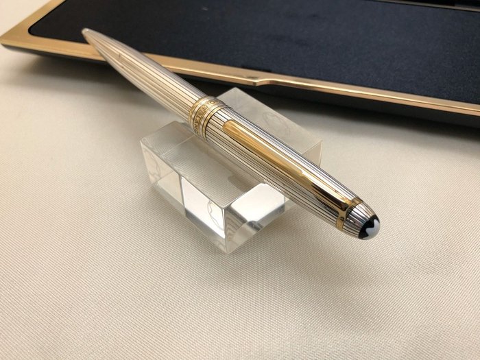 Montblanc - Meisterstück Solitaire Pinstripe Sterling Silver Ballpoint Pen