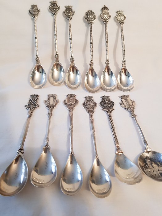 Spoons with city coat of arms (12) - .833 silver - Netherlands - First half 20th century