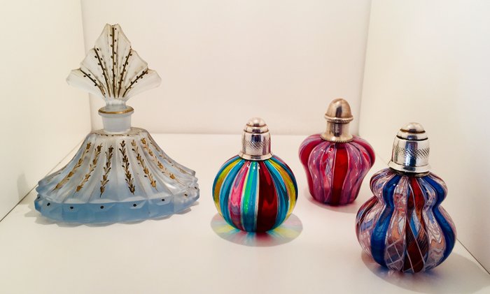 Antique Perfume Bottles in Crystal and Decorated Glass (4) - Crystal, Silver, Murano glass - Early 20th century