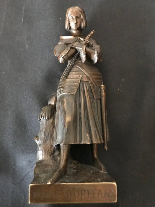 After Marie d'Orléans - Susse Frères Paris  - Skulptur, Jeanne d'Arc-Statuette (1) - Bronze (patiniert) - Ende des 19. Jahrhunderts