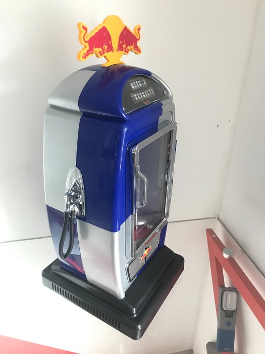 Red Bull - Refrigerator Fuel Pump (1) - Aluminium, Plastic, Steel  (stainless) - Catawiki