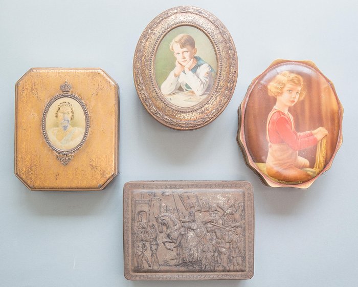 Cote d'Or - Vier seltene, antike Blechdosen: Königin Astrid, Prinz Baudouin und Albert, Jeanne d'Arc - Zinn