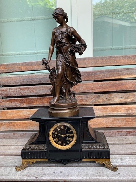 Uhr - Hippolyte Francois Moreau - Bronze - 19. Jahrhundert