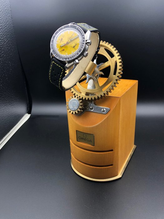 Omega - Exclusive Omega Watch winder 