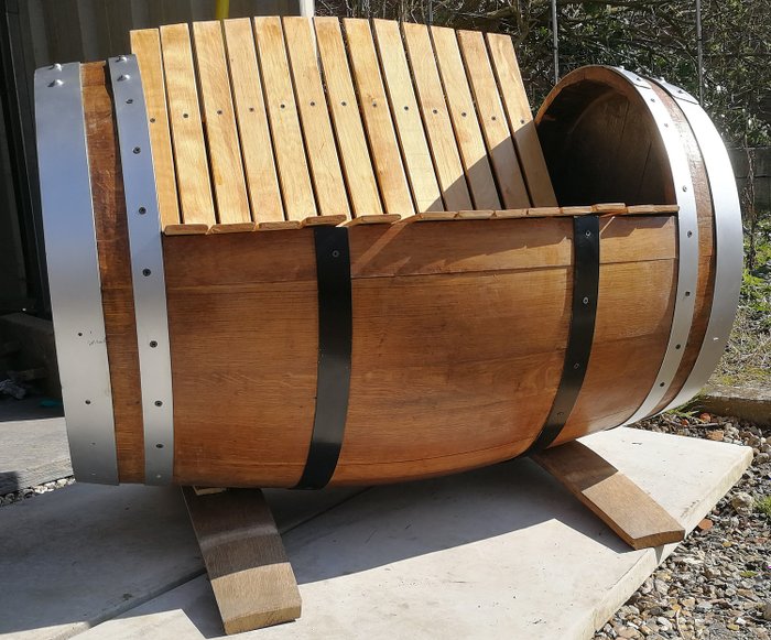 Barrel, Bench, Oak wine barrel transformed into a garden bench - Wood- Oak