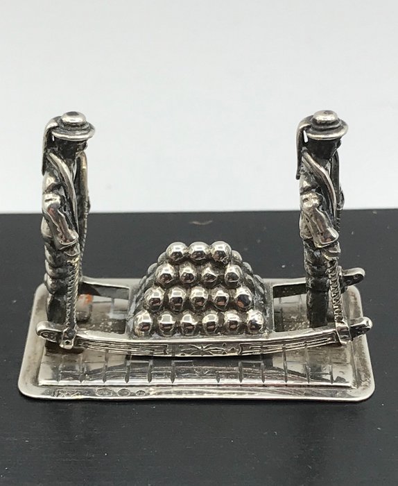 Lesener Amsterdam  - Solid Dutch silver miniature cheese carriers - Silver
