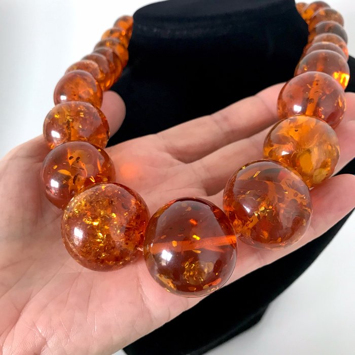 Old big beads from Baltic Amber - Necklace, 140 gr - Commonly treated
