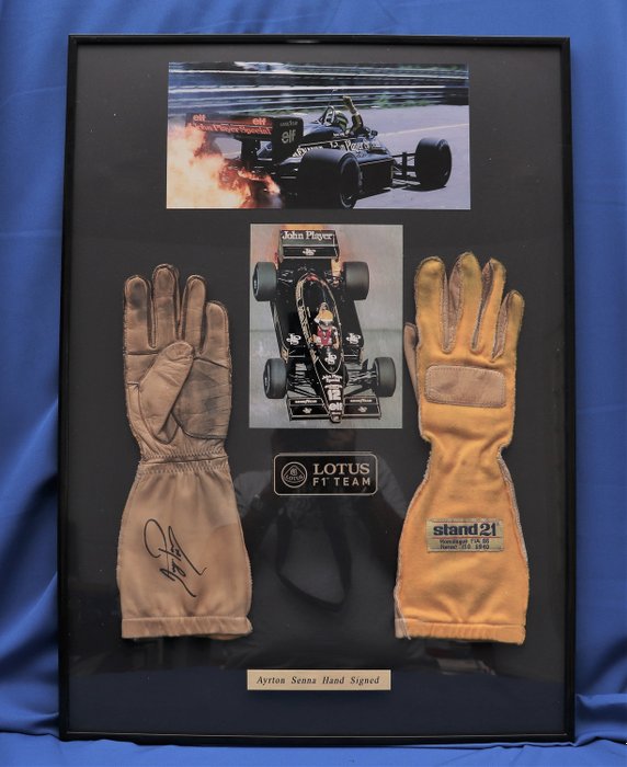 Lotus-Renault - 一級方程式 - 艾爾頓·冼拿 - 1986 - Nomex纖維手套, 簽名