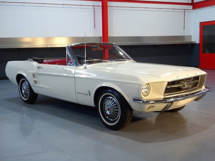 Ford - Mustang Convertible 302CI V8 - 1967