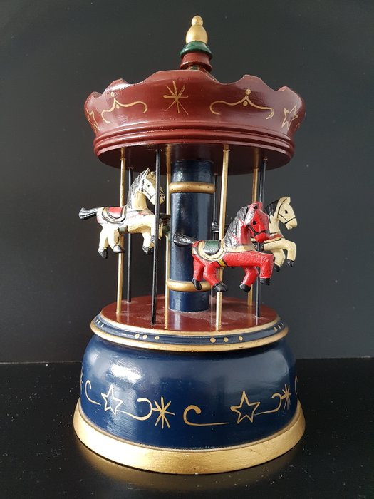 Cutie muzicală, veselă cu caruselul calului - Lemn