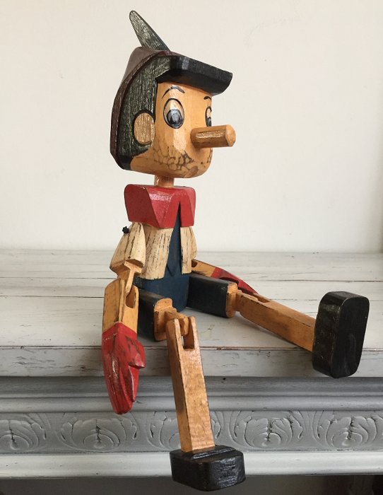 Pinocchio tredukke med bevegelige armer og ben - Tre