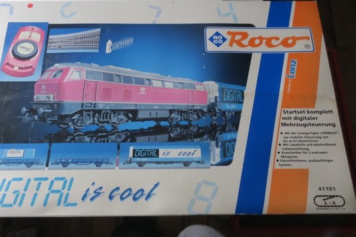 Roco H0 - 41101 - Trenino elettrico - Starter set "Digital is cool" con treno merci e locomotiva diesel BR215 the - DB