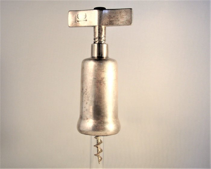 Closed bell corkscrew signed "Sheraton Brescia" - Italy - around 1950 - silver-plated metal - iron