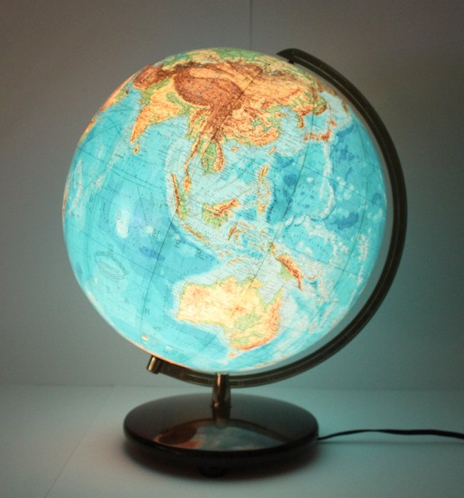 Kartograph W. Kaden - Columbus Verlag Paul Oestergaard - Glass Globe degli anni '50 - Bronzo, ottone cromato, legno colorato, vetro, cartapesta, laminato a mano, illuminato