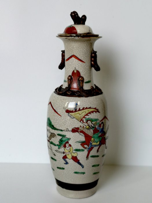 Balustervase, Vase (1) - Krakeleret porcelæn, Nanking - Keramik, Porcelæn - Foo-hunde, Hest og rytter, Kriger - Nangkin vaas - Kina - Første halvdel af det 20. århundrede