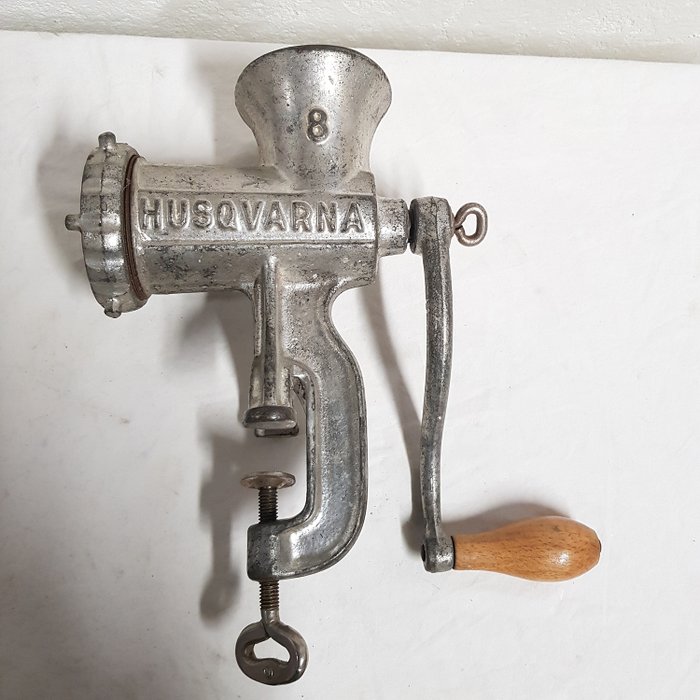 Husqvarna - 复古绞肉机/绞肉机 - 手动研磨 - 木, 钢材（不锈钢）, 铁（铸／锻）