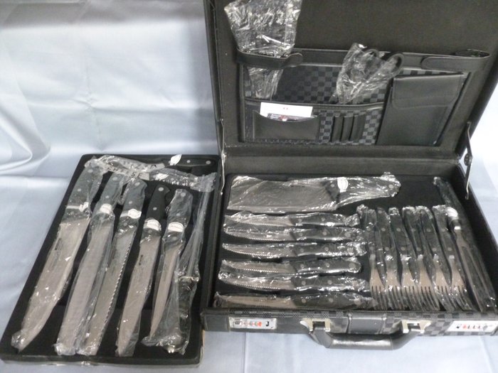 Masterline - Dinner set - Masterline / Swiss - 24 pieces knife set with steak cutlery - handmade stainless knives - all