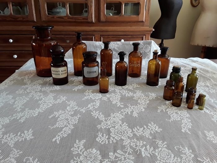 20 pieces Old Pharmacy bottles-Medicine bottles - Glass