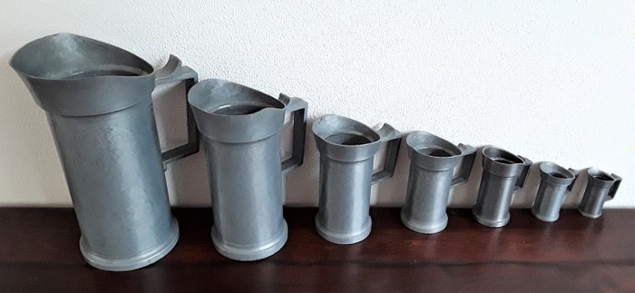 Handelsmerk Zamak - Measuring jugs 1 liter, 0.5 liter, 2 deciliter, 1 deciliter, 1/2 deciliter, 2 centiliter and 1 centiliter (7) - Zamac, Zamac