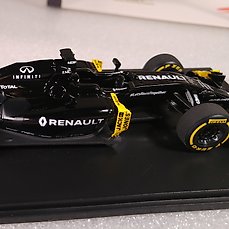 1:43 Spark Renault r.s.16 hiver tests 2016 