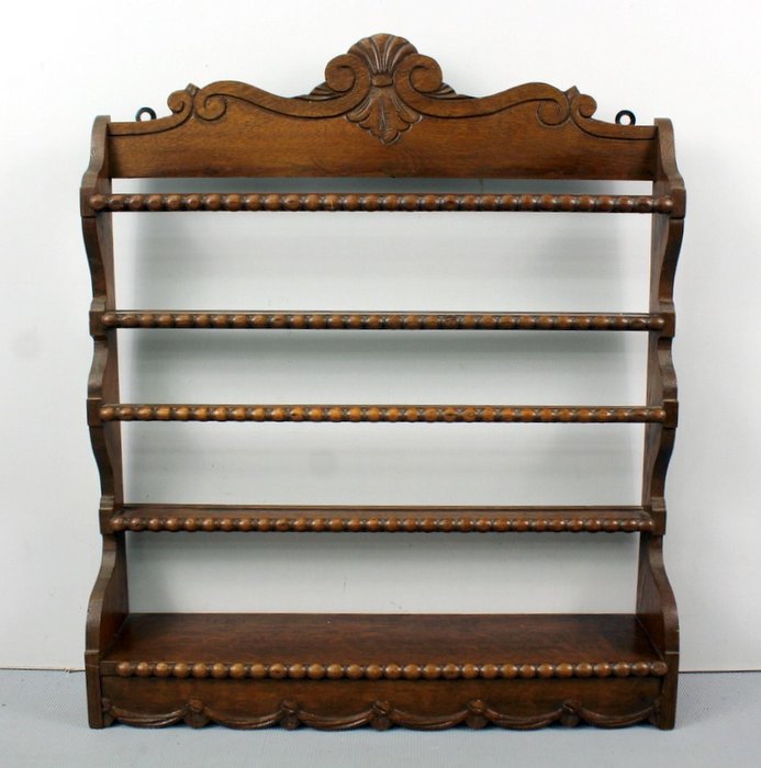 An antique plate rack with pearl edges - Wood- Oak