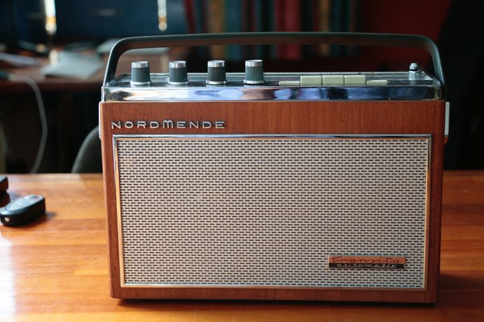 Nordmende - TRANSITA AUTOMATIC - 晶体管收音机