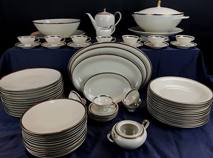 Bavaria Mitterteich - Plate + tea or coffee service for 12 people (71) - Porcelain
