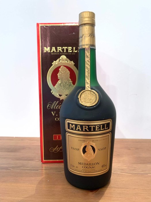 Martell - Cognac V.S.O.P. Médaillon - b. Années 1980 - 1.0 Litre