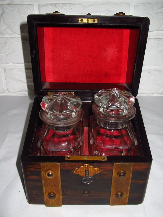 Beautiful Liqueur Whiskey Cabinet With 2 Crystal Carafes Catawiki