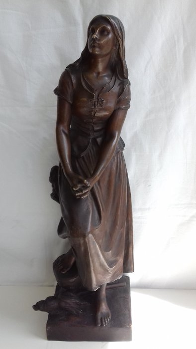 Eugene Laurent  (né en 1832, mort en 1898) - Sculpture,  La Bergère  Fileuse - Bronze - Début du XIXe siècle